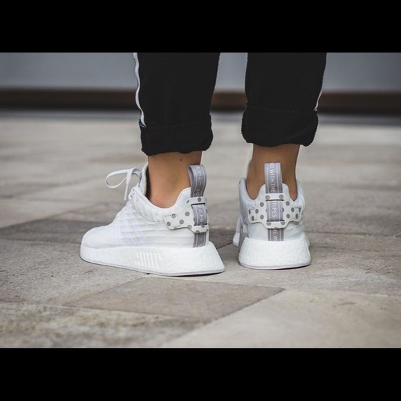 nmd r2 polka dot